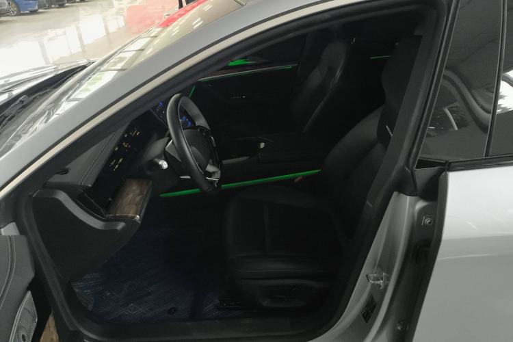 Used NETA S 2023 Pure Electric 520km Rear-Drive Lite Version Left Front Seat