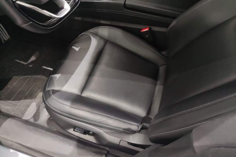 Used NETA S 2023 Pure Electric 520km Rear-Drive Lite Version Left Front Seat