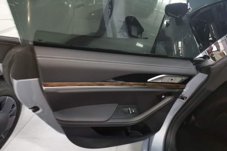 Used NETA S 2023 Pure Electric 520km Rear-Drive Lite Version Left Rear Door Interior