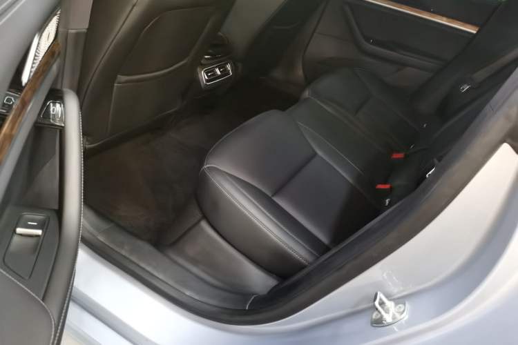 Used NETA S 2023 Pure Electric 520km Rear-Drive Lite Version Left Rear Seat