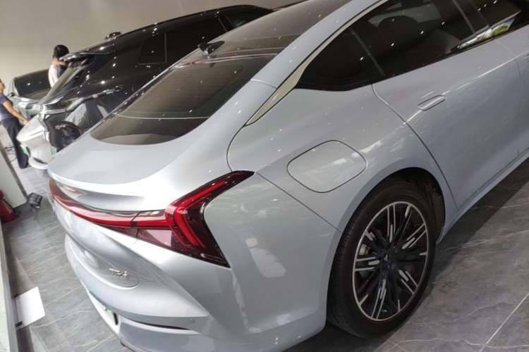 Used NETA S 2023 Pure Electric 520km Rear-Drive Lite Version Rear Right 45 Deg