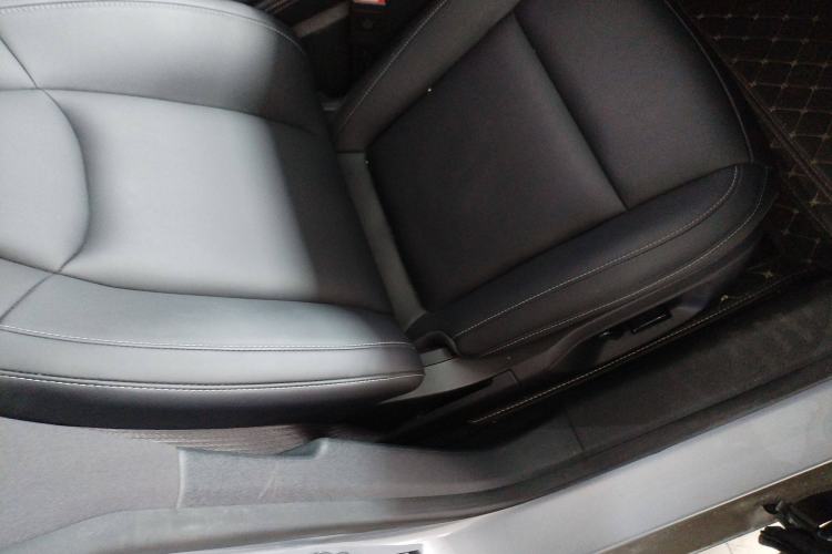 Used NETA S 2023 Pure Electric 520km Rear-Drive Lite Version Right Front Seat