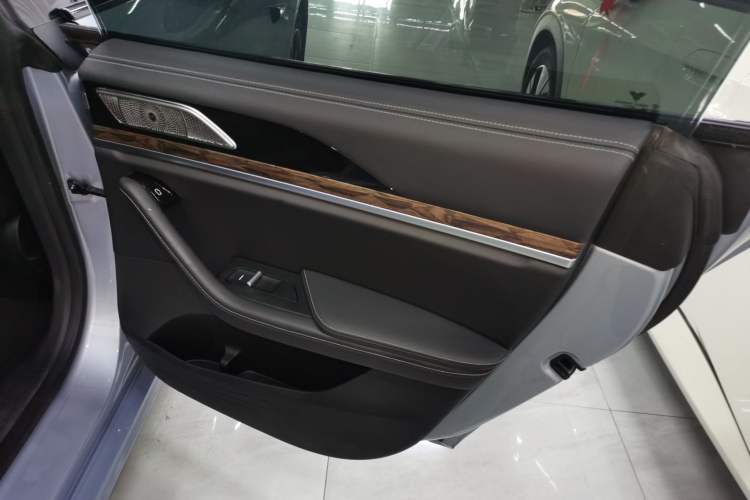 Used NETA S 2023 Pure Electric 520km Rear-Drive Lite Version Right Rear Door Interior