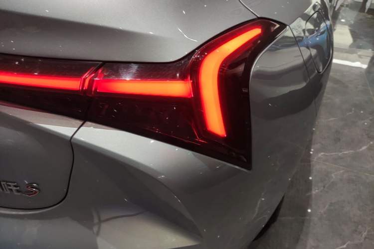 Used NETA S 2023 Pure Electric 520km Rear-Drive Lite Version Right Rear Taillight