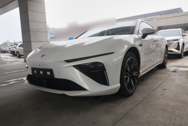 Used NETA S 2023 All-Electric 520 km Range Rear-Drive Version