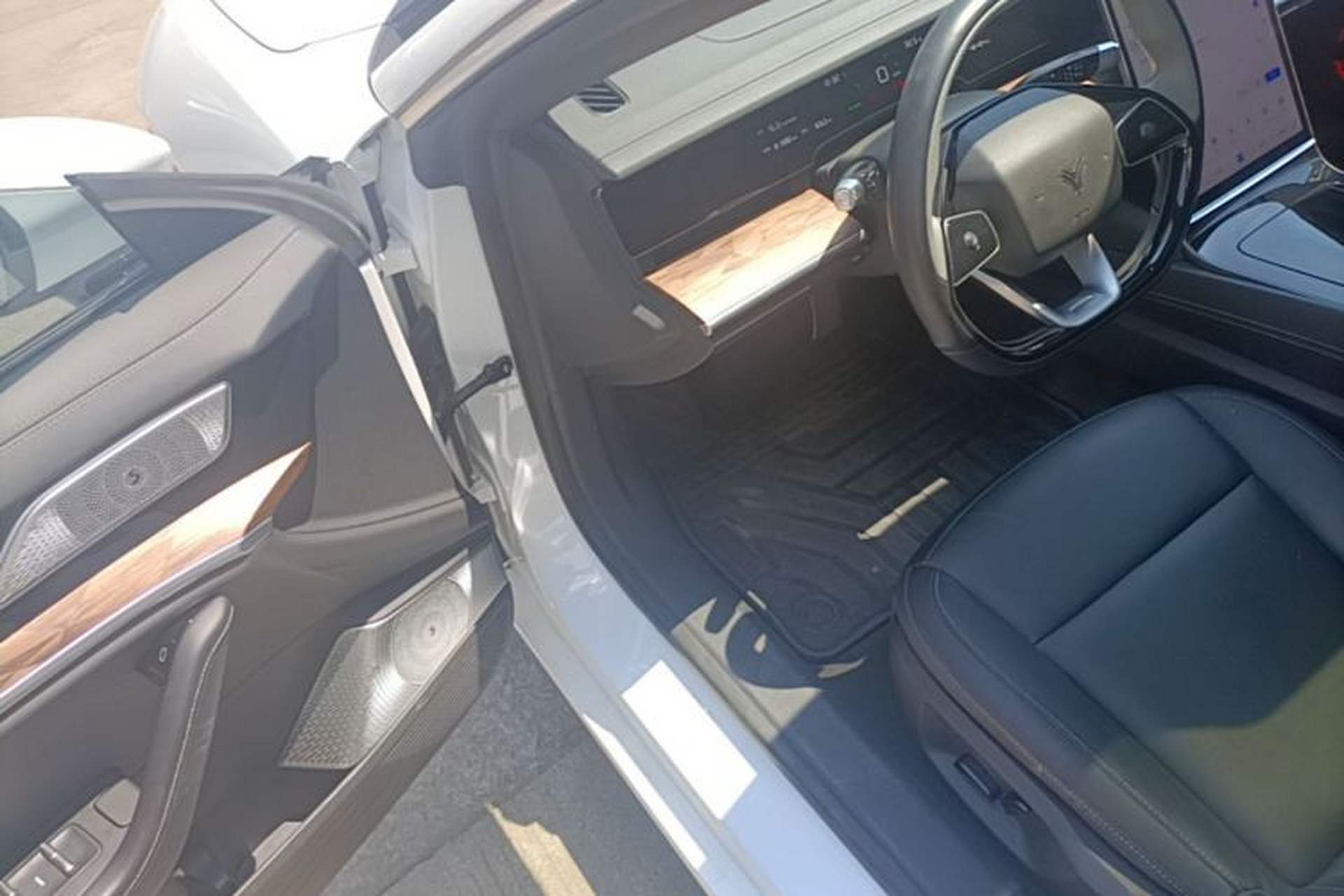 Used NETA S 2023 Pure Electric 520km Rear-Drive Lite Version Driver Seat