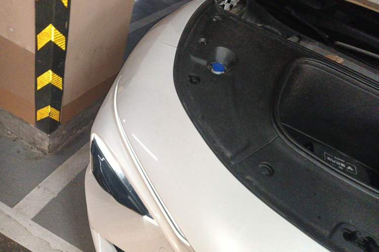 Used NETA S 2023 All-Electric 520 km Range Rear-Drive Version Engine Bay Right