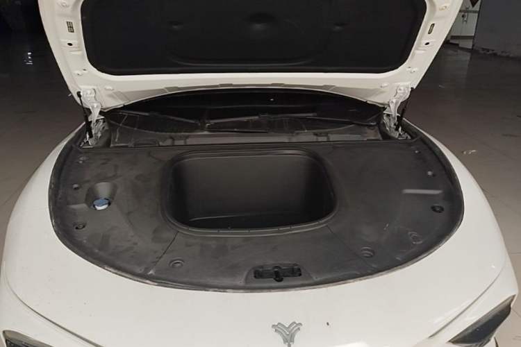 Used NETA S 2023 All-Electric 520 km Range Rear-Drive Version Engine Bay