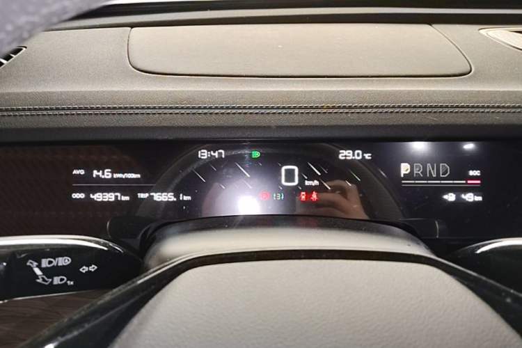 Used NETA S 2023 All-Electric 520 km Range Rear-Drive Version Instrument Cluster