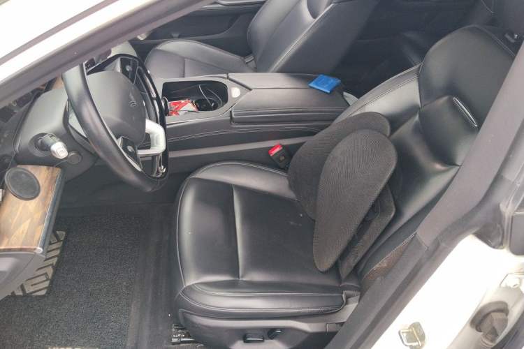 Used NETA S  Left Front Seat
