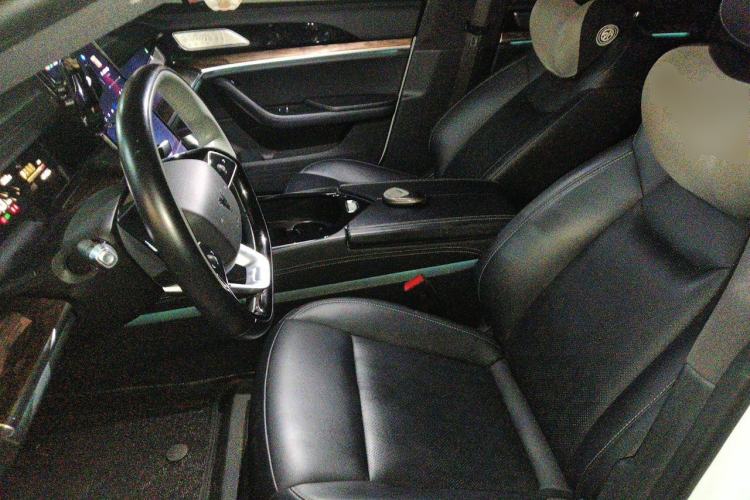 Used NETA S 2023 All-Electric 520 km Range Rear-Drive Version Left Front Seat