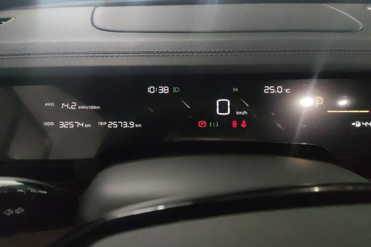 Used NETA S 2023 Pure Electric 520km Rear-Drive Lite Version Odometer Close Up