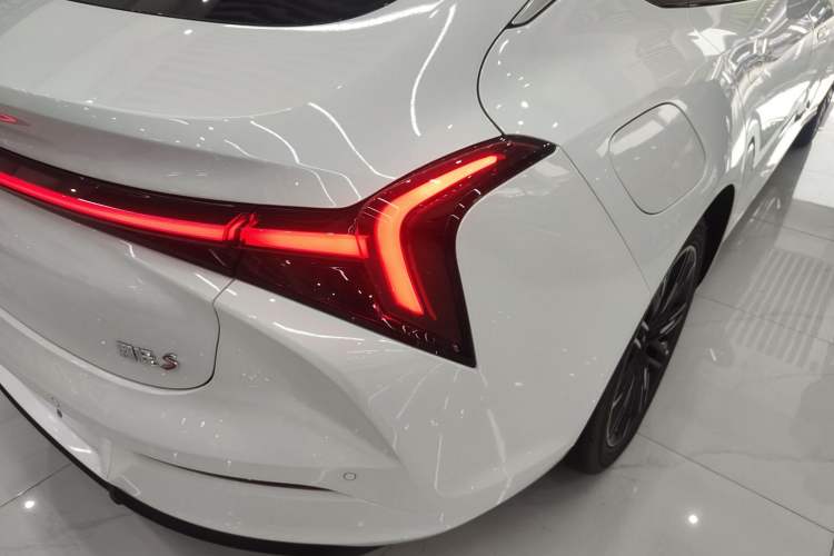 Used NETA S 2023 Pure Electric 520km Rear-Drive Lite Version Right Rear Taillight