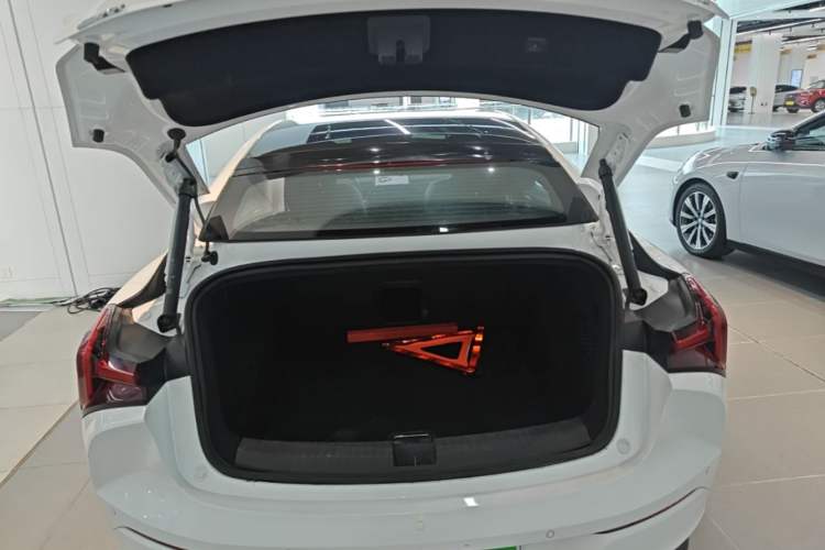 Used NETA S 2023 Pure Electric 520km Rear-Drive Lite Version Trunk