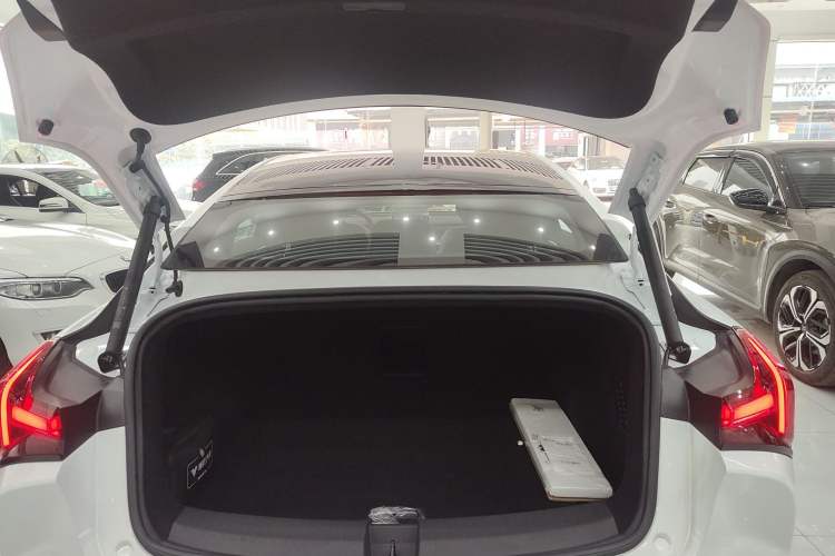 Used NETA S 2023 Pure Electric 520km Rear-Drive Lite Version Trunk