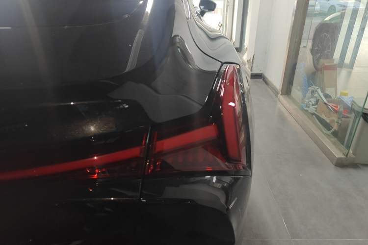 Used NETA S 2024 Range-Extended 1060 Lite Edition Exterior 6