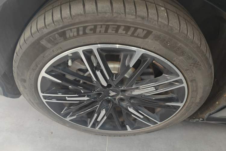 Used NETA S 2024 Range-Extended 1060 Lite Edition Exterior 7