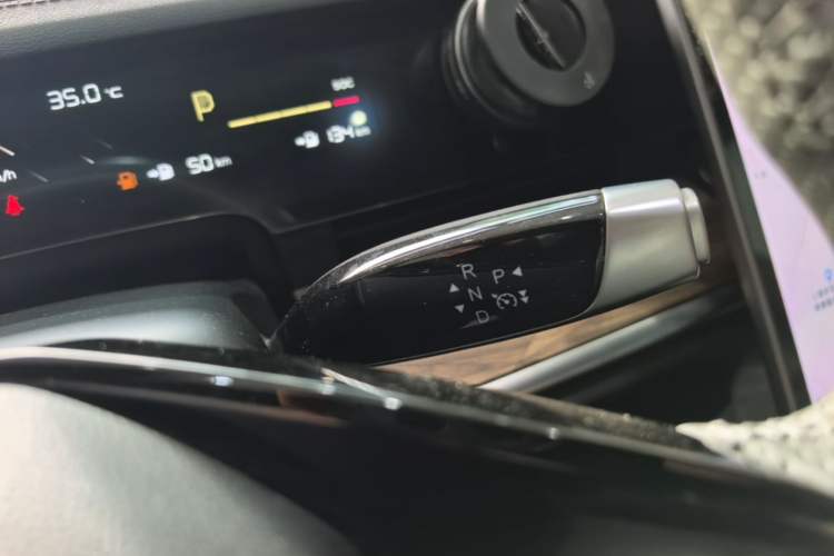 Used NETA S 2024 Extended-Range 1060 Edition Gear Lever
