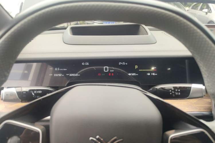 Used NETA S 2024 Revised Version Range-Extended 1060 AR-HUD Edition Instrument Cluster