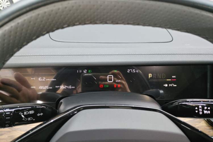Used NETA S 2024 Pure Electric 520km Rear-Drive Lite Version Instrument Cluster