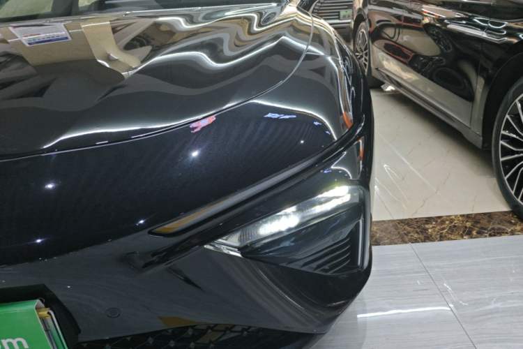 Used NETA S 2024 Pure Electric 520km Rear-Drive Lite Version Left Front Headlight
