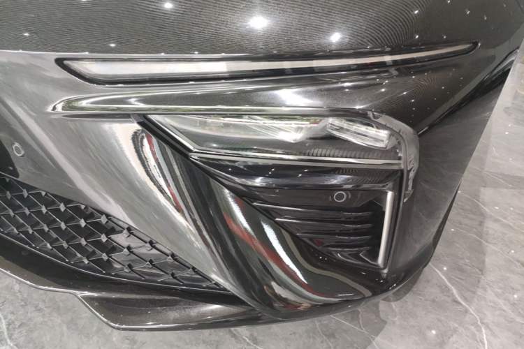 Used NETA S 2024 Pure Electric 520km Rear-Drive Lite Version Left Front Headlight