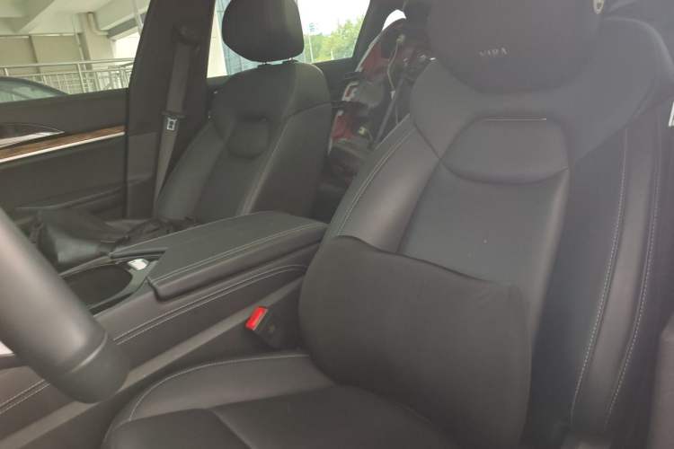 Used NETA S 2024 Range-Extended 1060 Lite Edition Left Front Seat