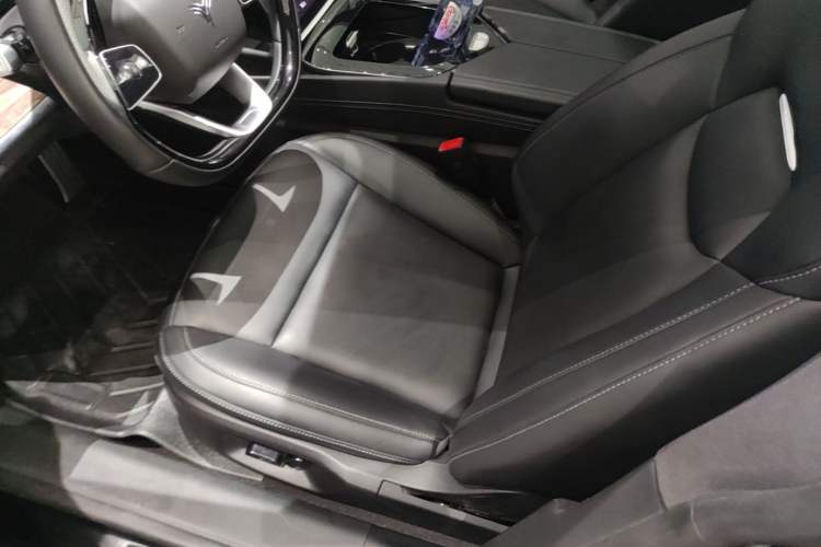 Used NETA S 2024 Range-Extended 1060 Lite Edition Left Front Seat
