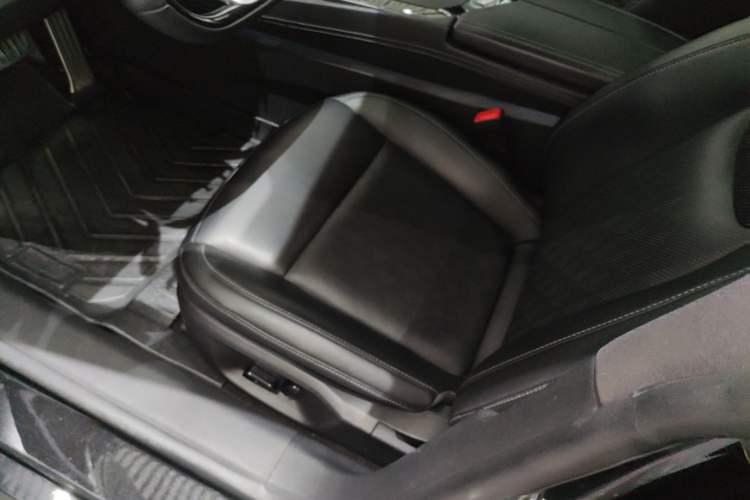 Used NETA S 2024 Range-Extended 1160 Edition Left Front Seat