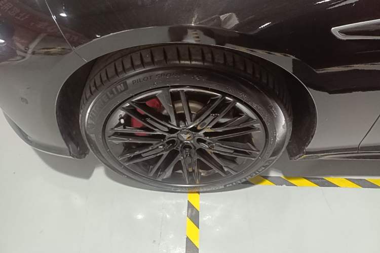 Used NETA S 2024 Pure Electric 715 New Enjoyment Edition Left Front Wheel Hub