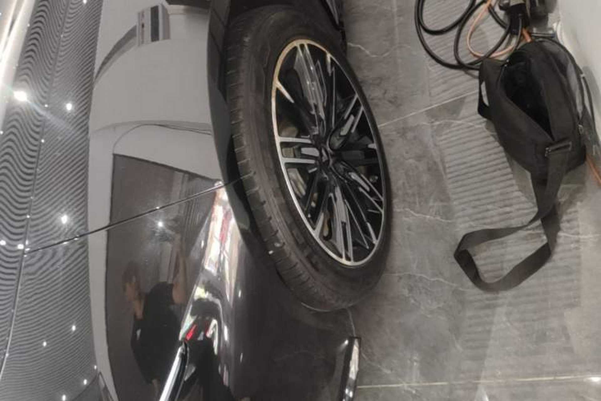 Used NETA S 2024 Range-Extended 1060 Lite Edition Left Front Wheel Hub