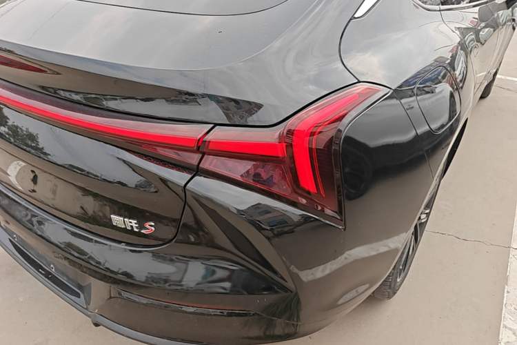 Used NETA S 2024 Range-Extended 1060 Lite Edition Right Rear Taillight