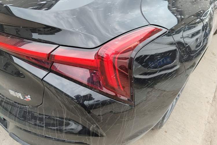 Used NETA S 2024 Range-Extended 1060 Lite Edition Right Rear Taillight