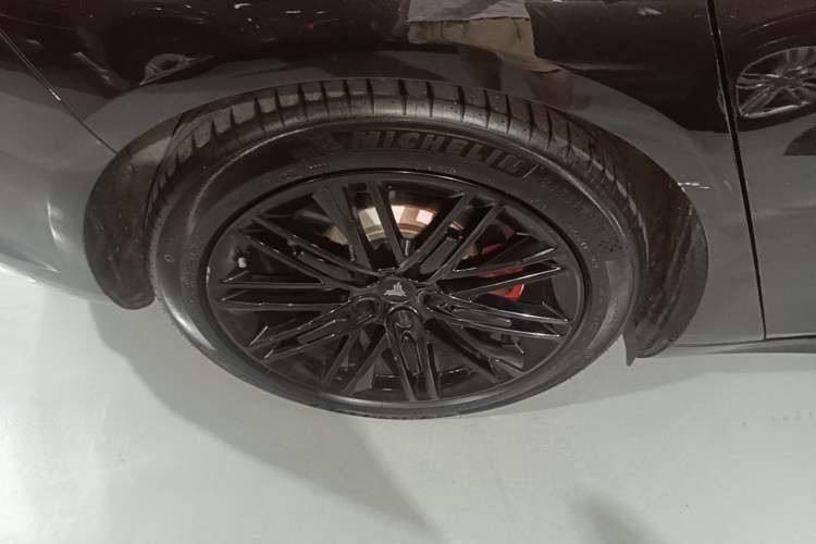 Used NETA S 2024 Pure Electric 715 New Enjoyment Edition Right Rear Wheel Hub