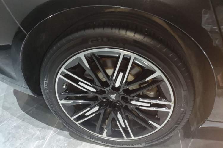 Used NETA S 2024 Range-Extended 1060 Lite Edition Right Rear Wheel Hub