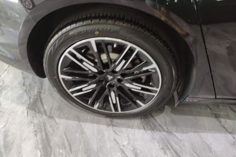 Used NETA S 2024 Range-Extended 1160 Edition Right Rear Wheel Hub