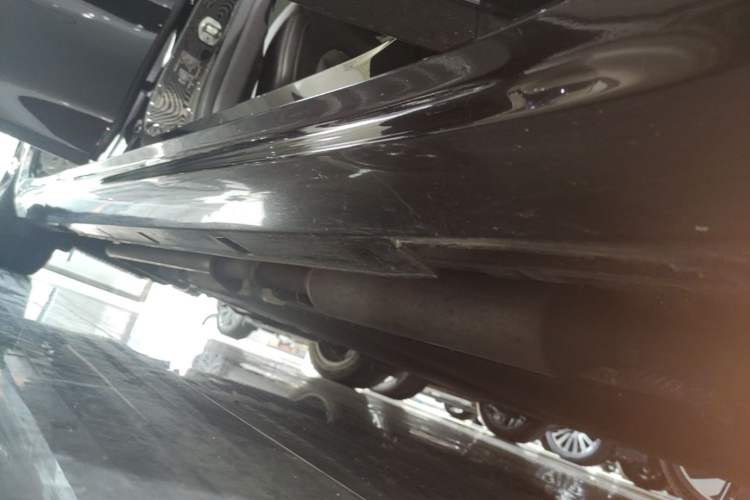 Used NETA S 2024 Range-Extended 1160 Edition Right Side Sill
