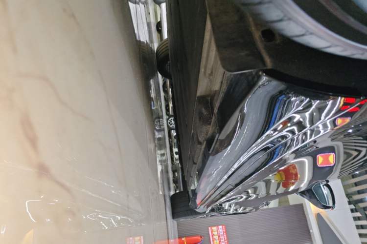Used NETA S 2024 Pure Electric 520km Rear-Drive Lite Version Right Side Sill