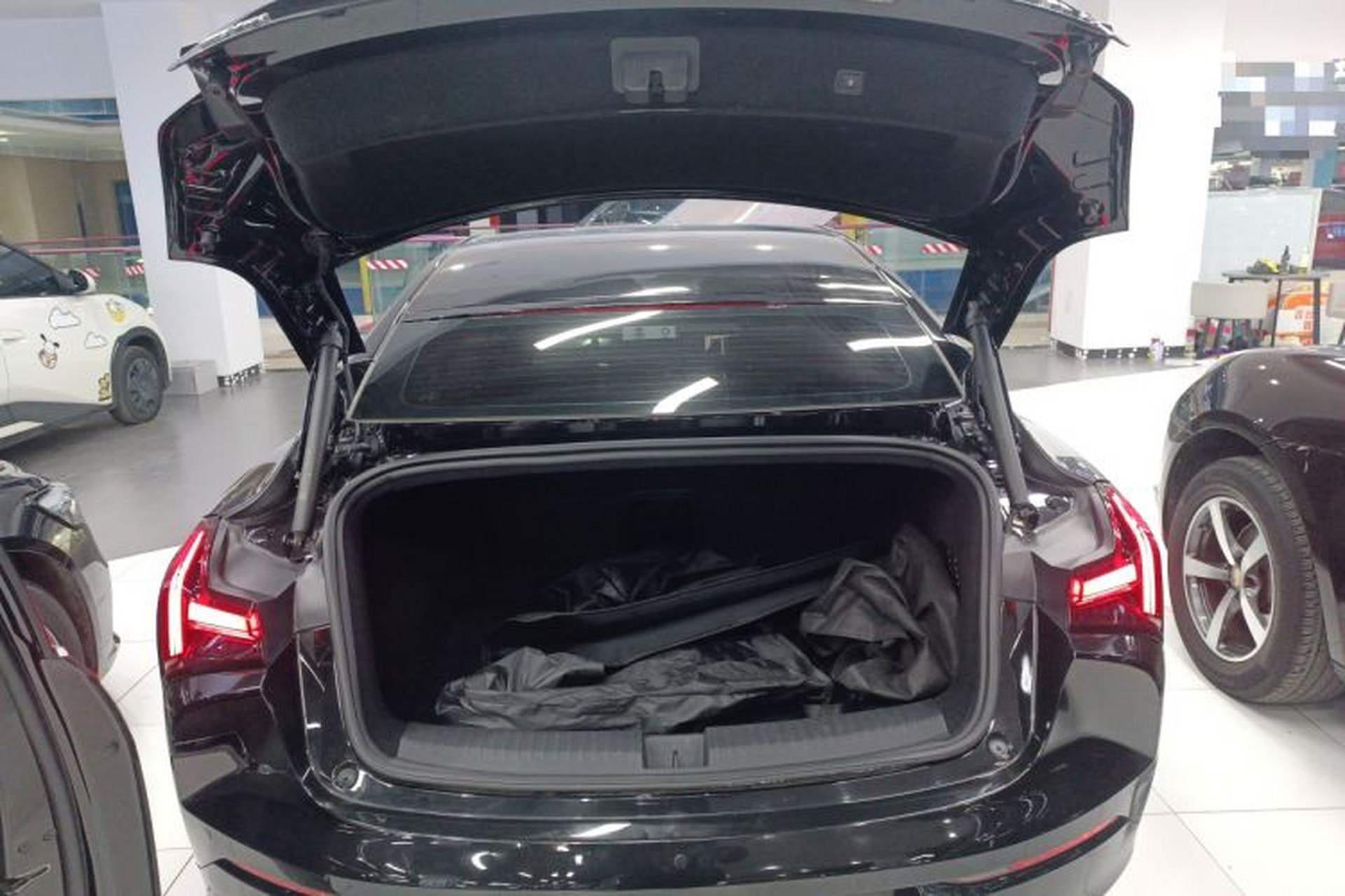 Used NETA S 2024 Revised Version Range-Extended 1060 AR-HUD Edition Trunk
