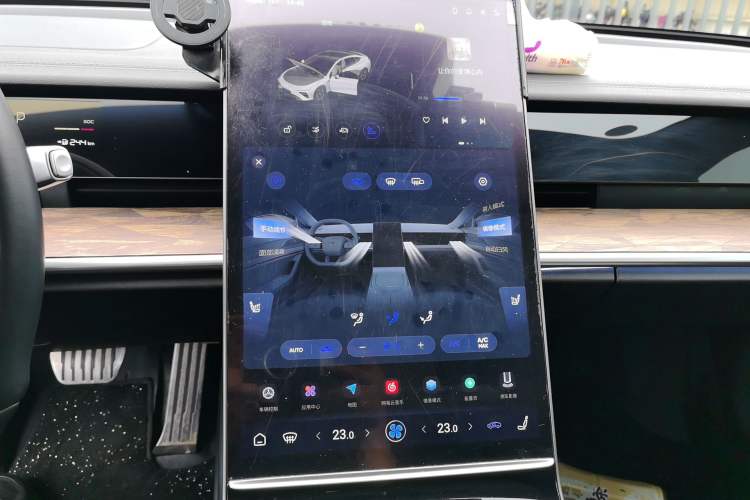 Used NETA S 2024 Pure Electric 520km Rear-Drive Lite Version Audio And AC Panel