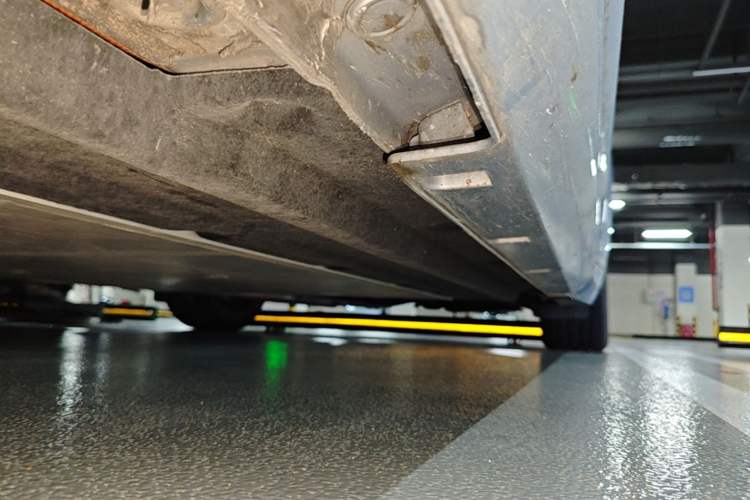 Used NETA S 2024 Extended-Range 1060 Edition Left Side Sill
