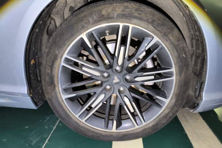 Used NETA S 2024 Range-Extended 1160 Edition Right Front Wheel Hub
