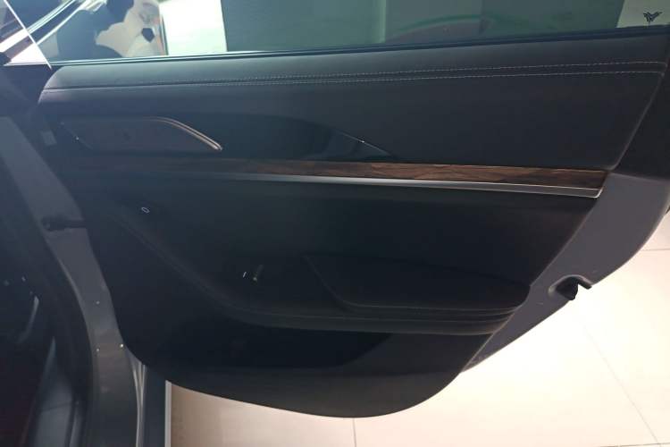 Used NETA S 2024 Pure Electric 520km Rear-Drive AR-HUD Version Right Rear Door Interior