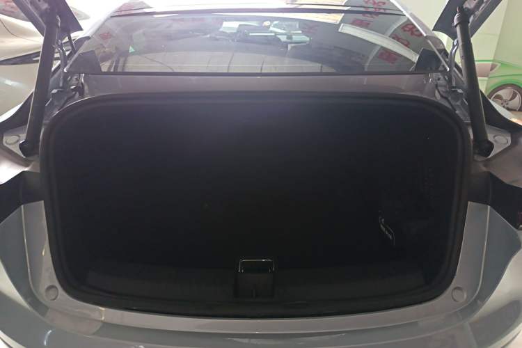 Used NETA S 2024 Pure Electric 520km Rear-Drive AR-HUD Version Trunk