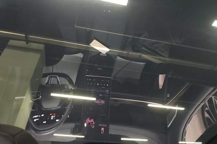 Used NETA S 2024 Pure Electric 520km Rear-Drive Lite Version Headliner