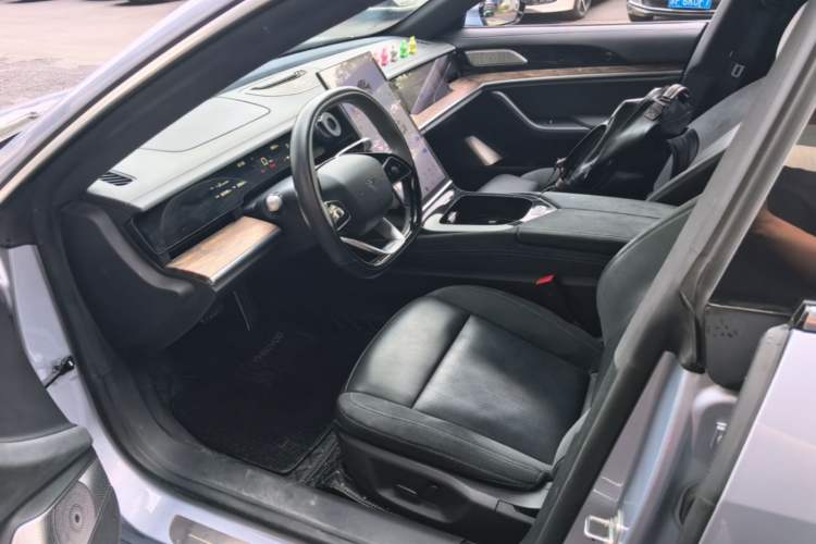 Used NETA S 2024 Extended-Range 1060 Edition Interior 3