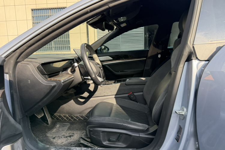 Used NETA S 2024 Extended-Range 1060 Edition Interior 6