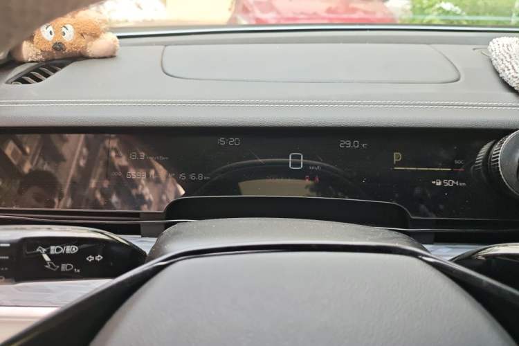 Used NETA S 2024 Pure Electric 520km Rear-Drive AR-HUD Version Odometer Close Up