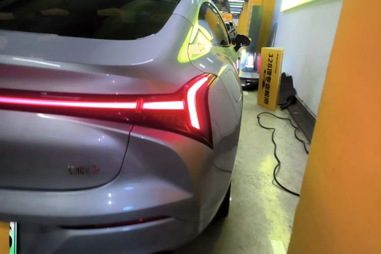 Used NETA S 2024 Range-Extended 1060 Lite Edition Right Rear Taillight