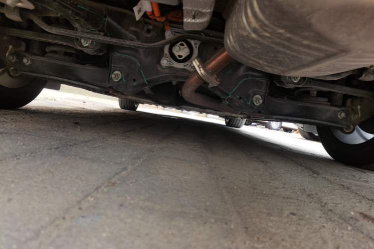 Used NETA S 2024 Revised Version Range-Extended 1060 Lite Edition Chassis Rear